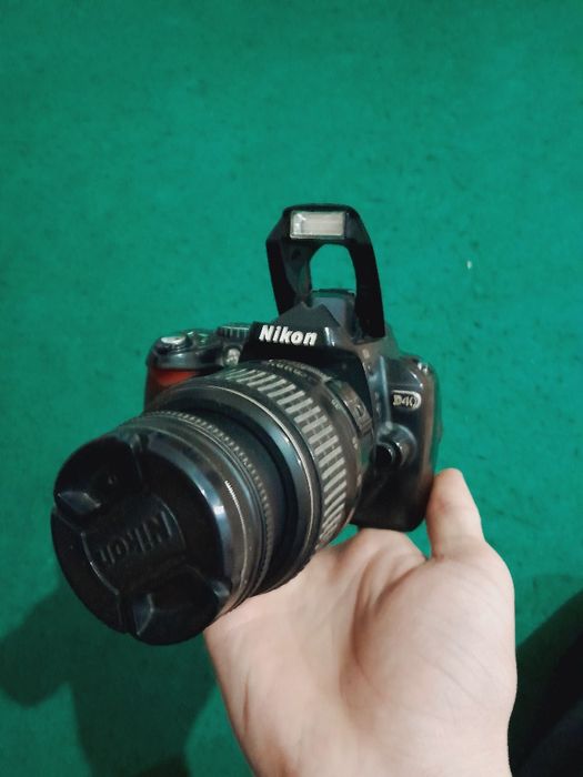 NIKON D40 arzon narxda sotiladi
