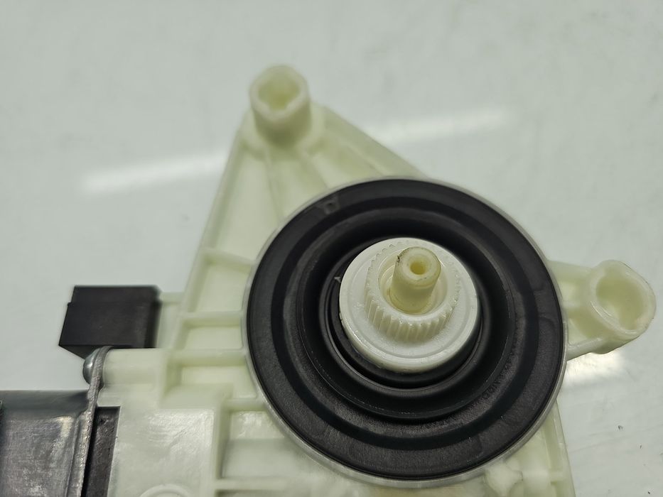 Motoras geam dreapta spate Volkswagen Passat B8 (3G2) [Fabr 2015-preze