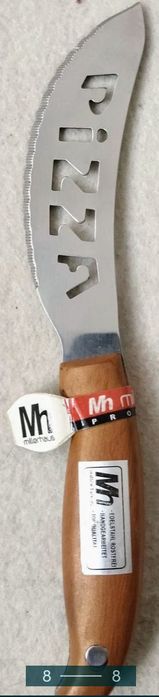 Ножи кухонные и деревянные лопатки состояние новое