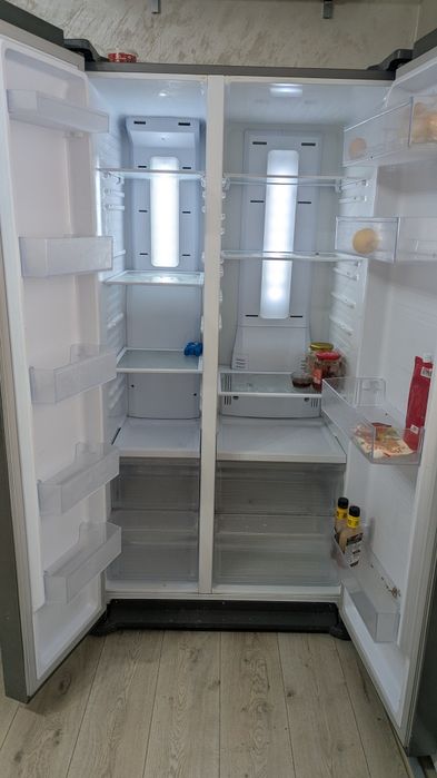 Продам холодильник Samsung