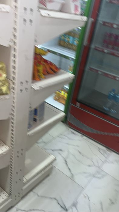 Стеллаж- ветрина