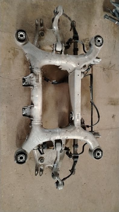 Оборудван заден мост БМВ Ф10 / BMW F10