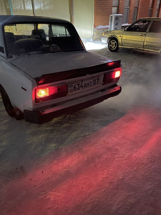 Продам ваз 2107 в хорошем состаяний