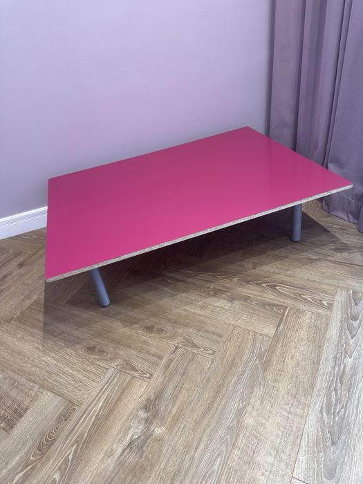 Низкий стол продам