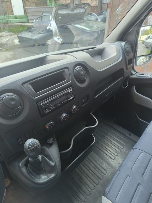 Renault Master от Швейцария