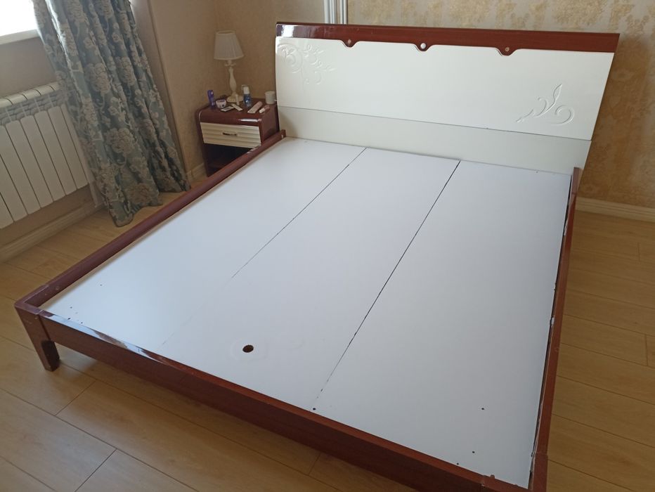 Продам б/у кровать