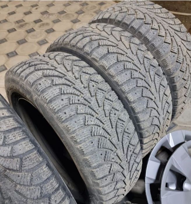 215 60 р16. Комплект