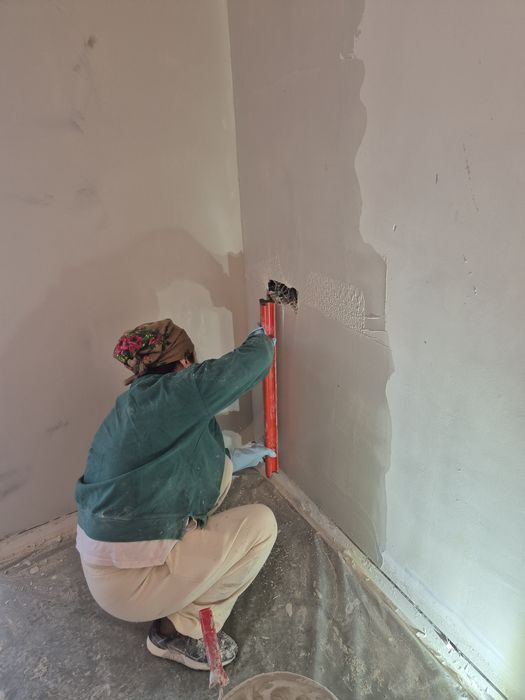 Левкас, шёлк, покраска, обои. Кафель