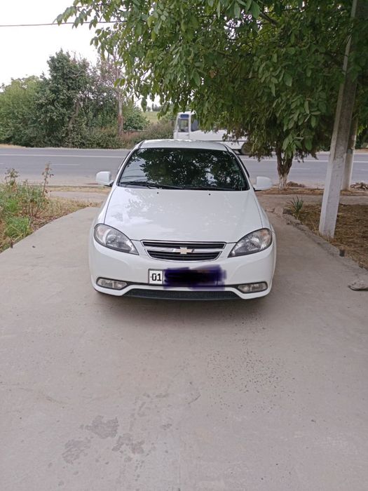 Jentra avtomabil sotiladi