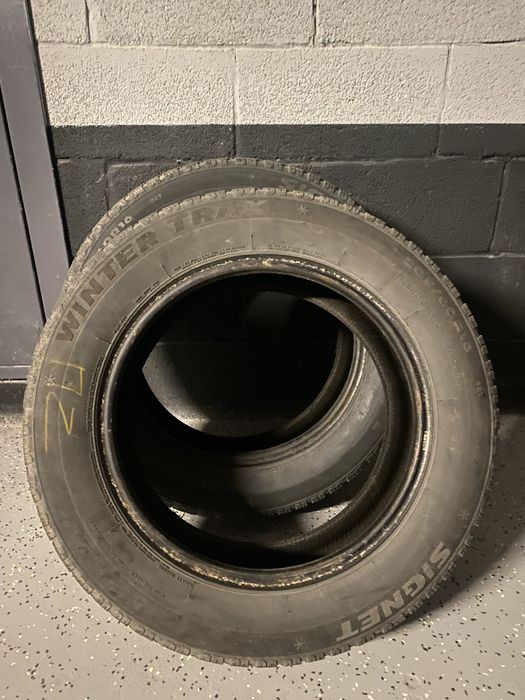 Шины 205/60/16 пара