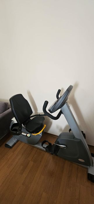 Велотренажер фирмы MATRIX.