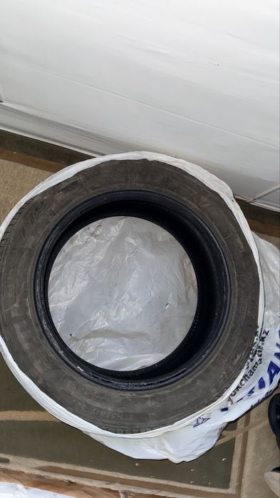 Продам покрышки 215/55 r17