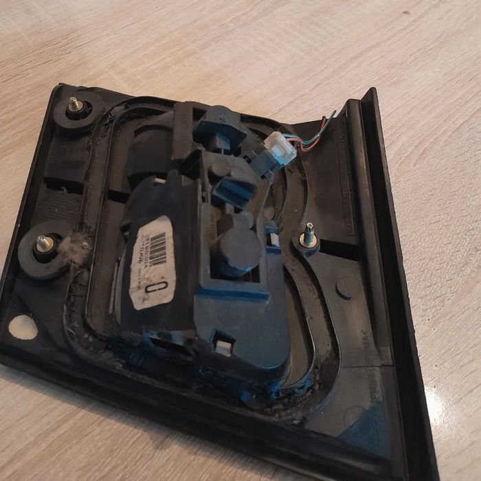 Фонарь седан Nissan primera p 11