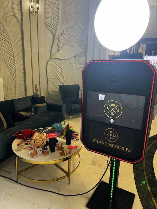 Cabinǎ foto si platforma 360•