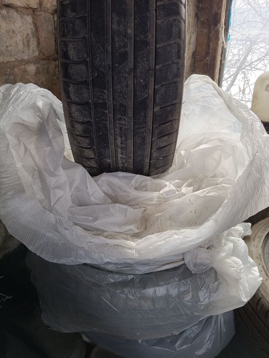 Шины два комплекта