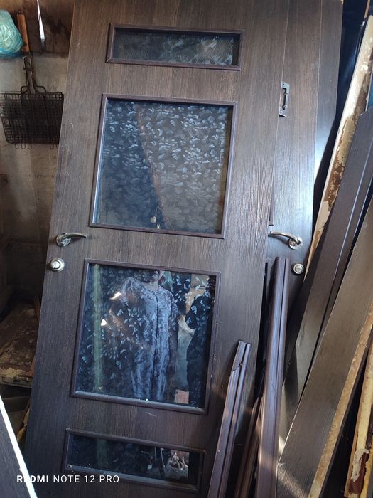 Двери межкомнатные с ручками