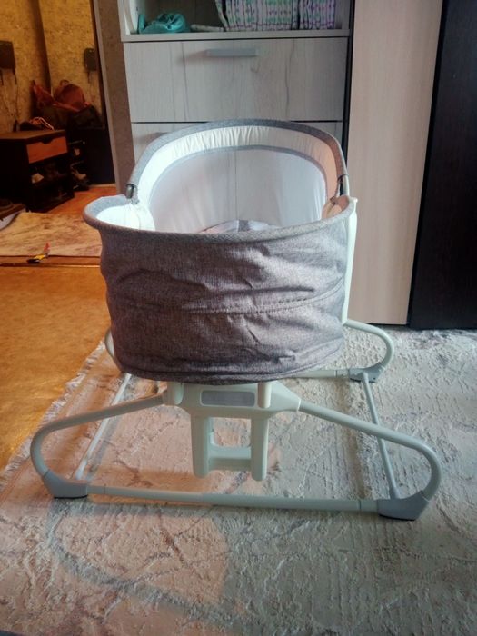 Продам люльку шизлонг.