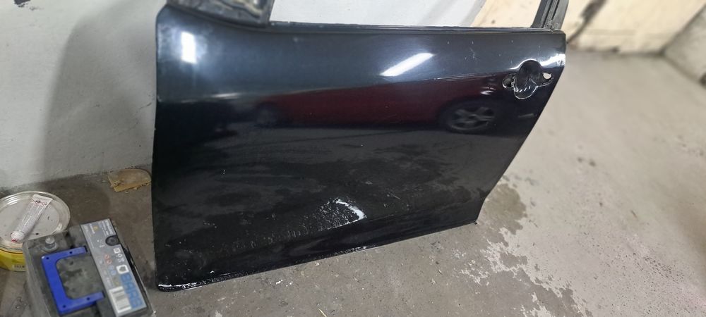 Тайота 50 дверь передний левый