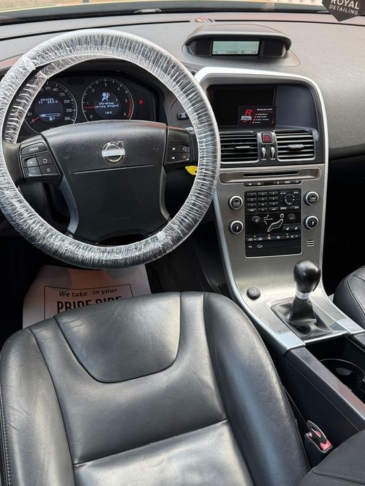 Vând Volvo XC60 2009