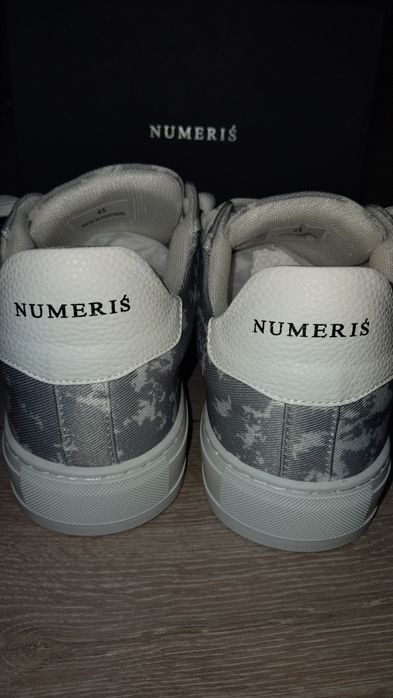 кроссовки Numeris