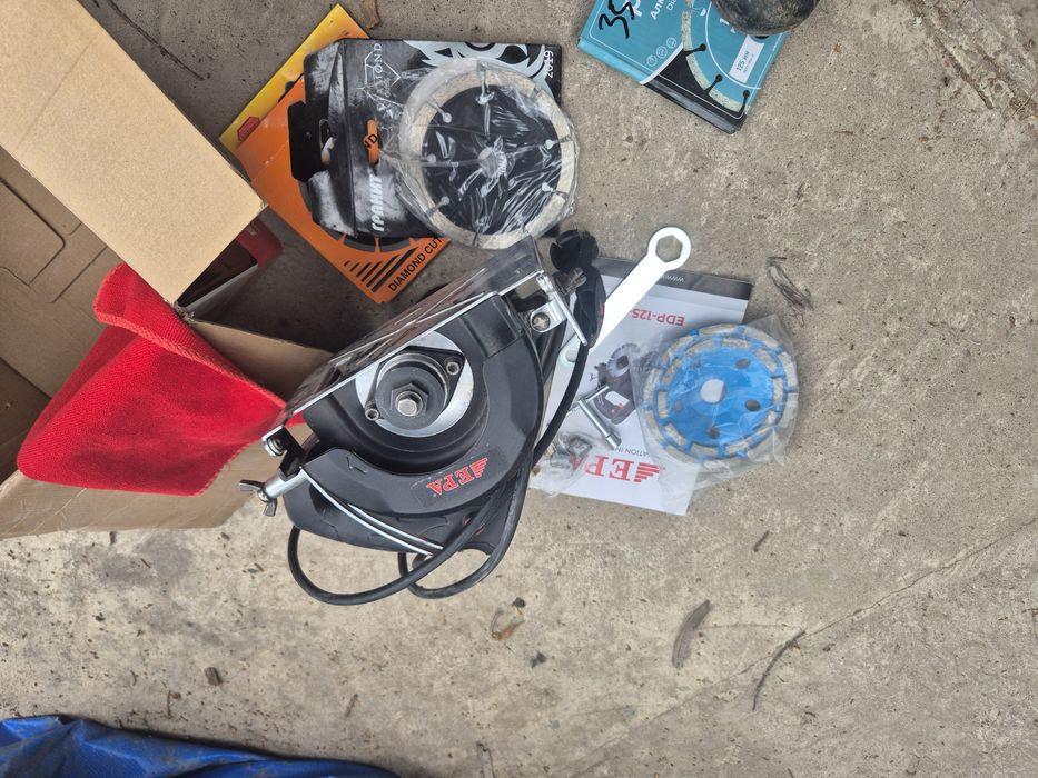 Дисковая пила EPA  EDP-125-1 Б/У