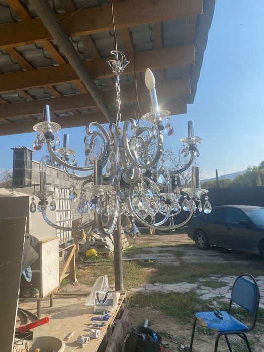 Продам люстру красивую