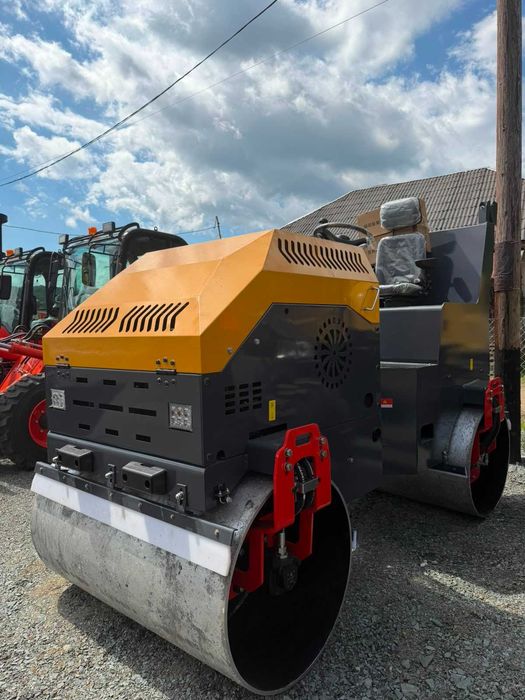 Cilindru Compactor 3 tone Macao HZ3