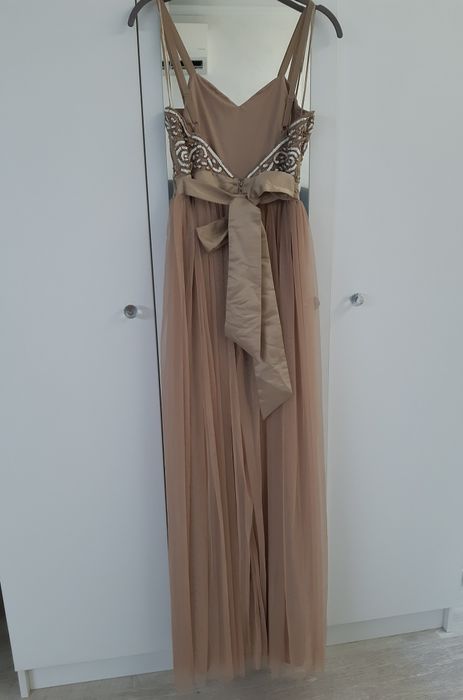 Бутикова рокля