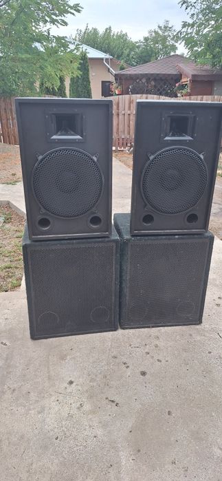 Set boxe pasive 15" 2x300w RMS 8ohm + bass 18" 2x500w RMS 8ohm