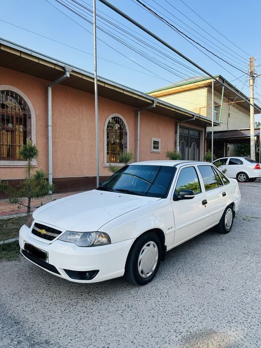 Нексия 2 1.6 люкс