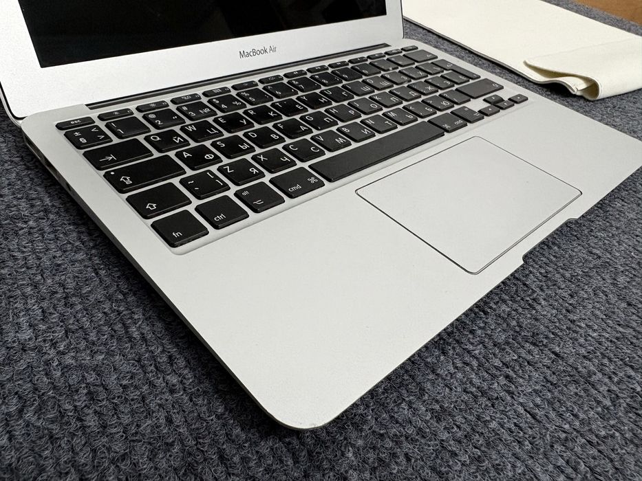 Macbook Air 11 128 gb