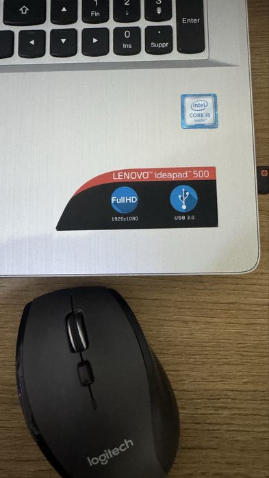 Vand laptop Lenovo