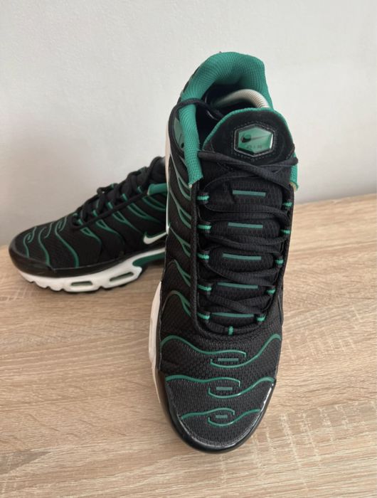 Vand adidasi nike air max plus DM0032-009