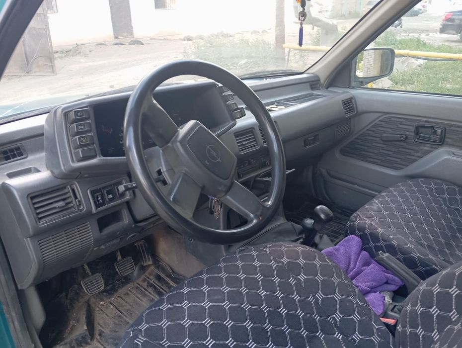 Опель фронтера в хорошем состоянии