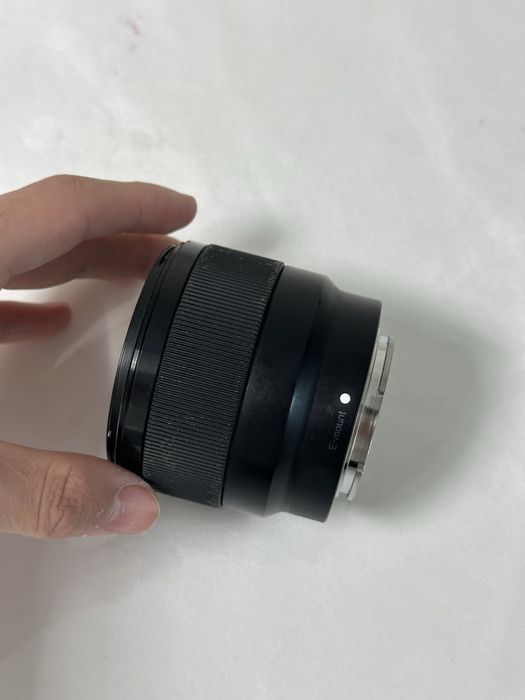 Обьектив sony 1,8 50
