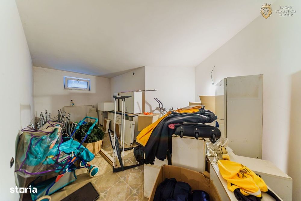 Vila zona Parneava