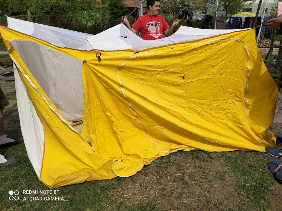 Продавам шатри палатки