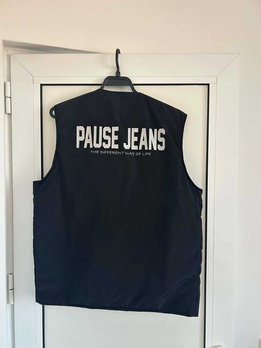 Продавам елек Pause jeans