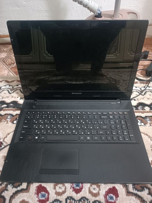 Ноутбук  LENOVO 80GO