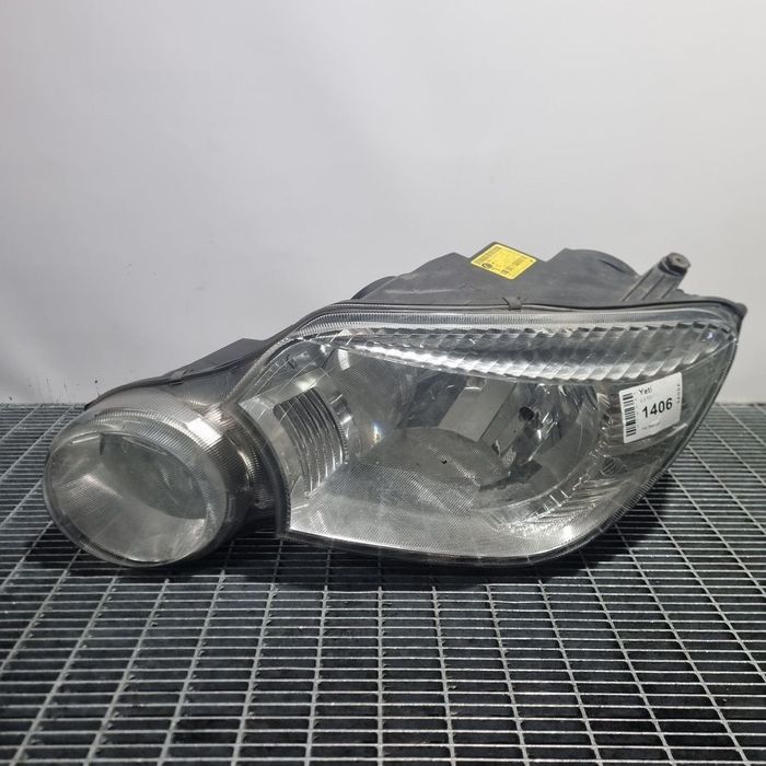 Far Stanga Skoda Yeti 2009 - 2013 SUV 4 Usi (1406) Fara xenon