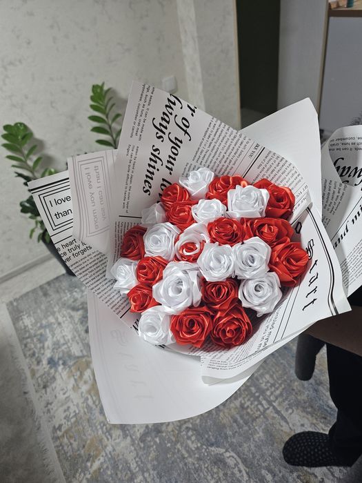 Букет из атласных лент