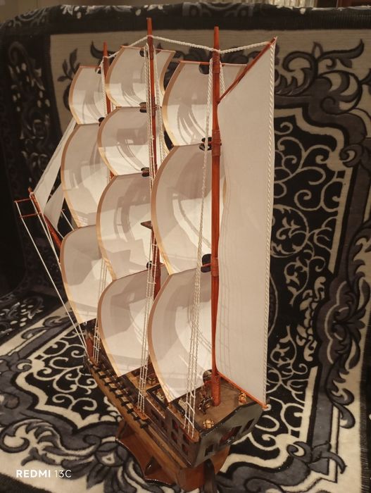 Продам парусник корабль