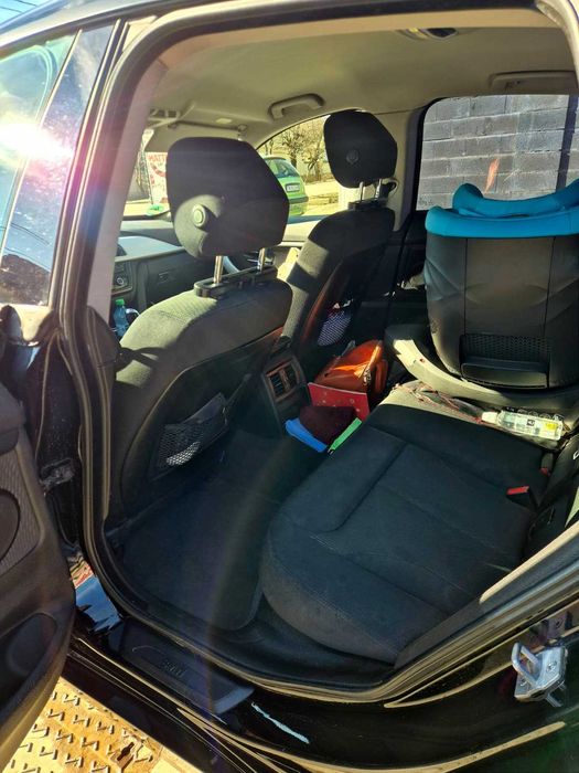 BMW Gran Turismo 318D GT