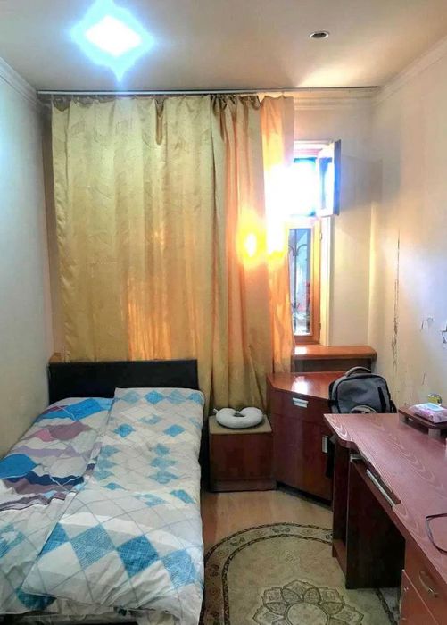 Продаётся 3-комнатная квартира метро Максима горького