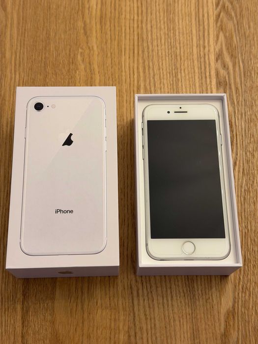 iPhone 8 Silver 64GB 86% перфектен