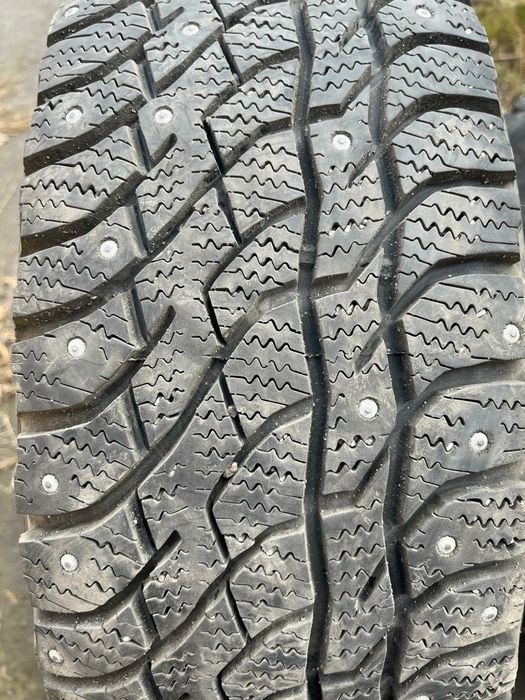 Продам резину в отличном состоянии,как новая