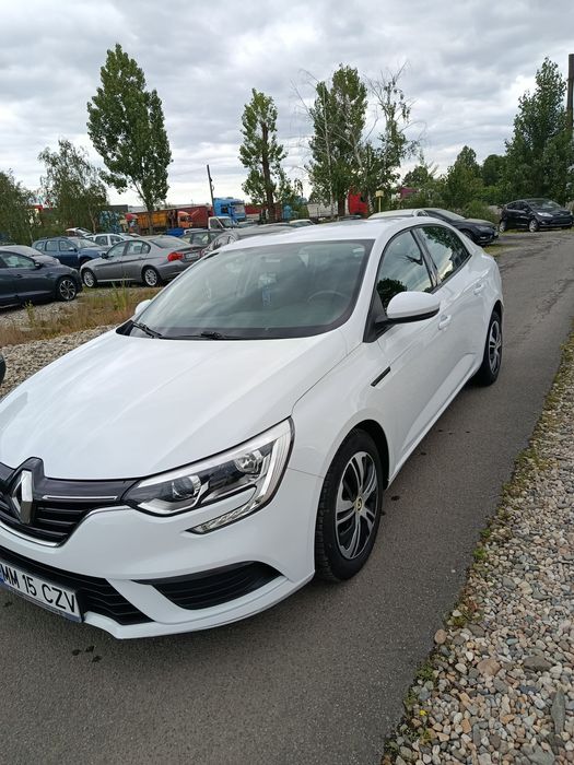 RENAULT Megane 2018 — imagine 2