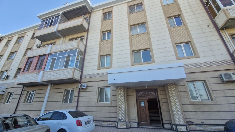 4 xonali uy sotiladi