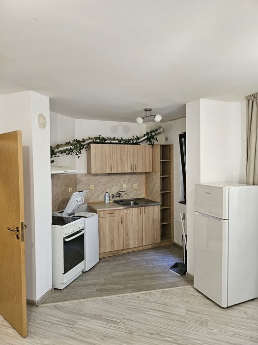 Дава се под наем Двустаен апартамент в Ямбол, Аврен - 62 кв.м за 280.5 € - Снимка #8