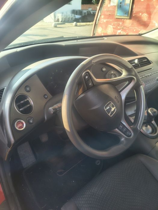 Mașină Honda Civic 1400